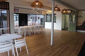 Lake Kawana Accommodation