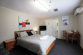 Kookaburra Ski Lodge