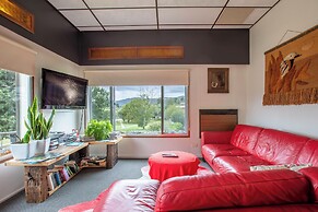 Kookaburra Ski Lodge