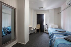 Kookaburra Ski Lodge