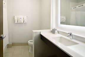 Holiday Inn Express & Suites Wentzville St Louis West by IHG