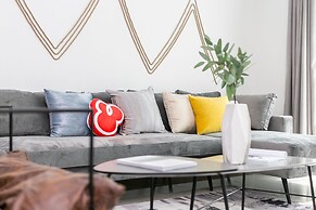 Locals Boutique Apartment Gongbei No.2
