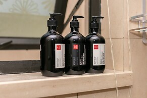 Locals Boutique Apartment Gongbei No.4