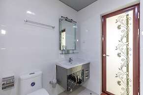 Locals Boutique Apartment Jiuzhou Port.1