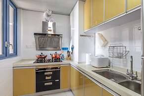 Locals Boutique Apartment Jiuzhou Port.1