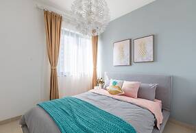 Locals Boutique Apartment Jiuzhou Port.1