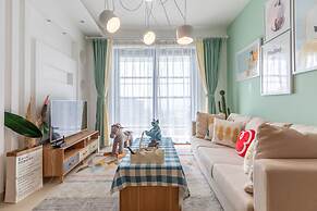 Locals Boutique Apartment Jiuzhou Port.1