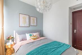 Locals Boutique Apartment Jiuzhou Port.1