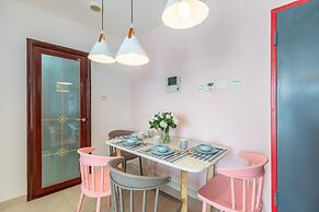Locals Boutique Apartment Jiuzhou Port.1