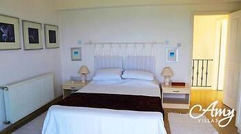 Villa Giorgina by Amy Villas