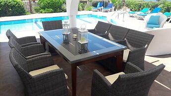 Villa Giorgina by Amy Villas