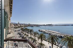 Seaview Luxury Retreat