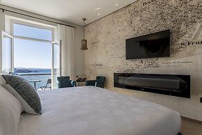 Seaview Luxury Retreat