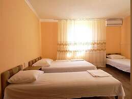 Guest House Lastochka