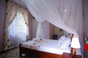 Crystal Hotel Apartments Entebbe