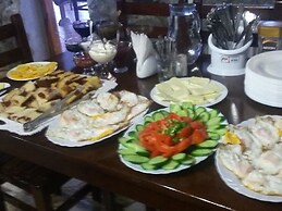 Manoni's Guesthouse
