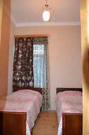 Manoni's Guesthouse