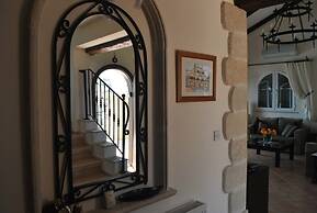 Villa Goodens by Amy Villas