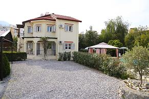 Villa Jasmine by Amy Villas