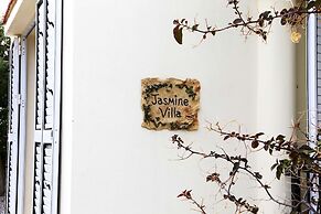 Villa Jasmine by Amy Villas