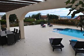 Villa Juliet by Amy Villas