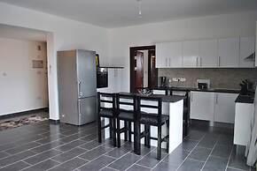 Villa Juliet by Amy Villas