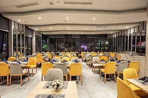 Grand Ocean Luxury Boutique