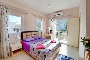 Villa Lagoon by Amy Villas