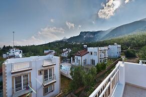 Villa Lagoon by Amy Villas