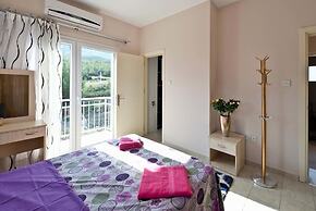 Villa Lagoon by Amy Villas