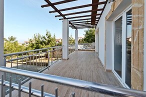 Villa Lagoon by Amy Villas