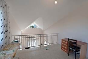 Villa Lagoon by Amy Villas