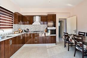 Villa Lagoon by Amy Villas