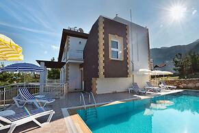 Villa Lagoon by Amy Villas