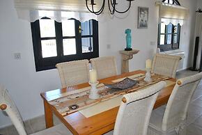 Villa Layla by Amy Villas