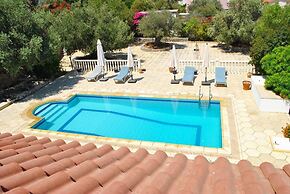 Villa Layla by Amy Villas