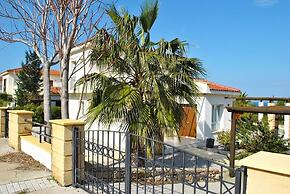 Villa Leroy by Amy Villas