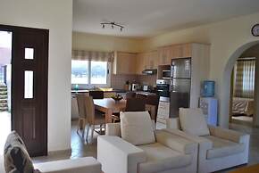 Villa Leroy by Amy Villas