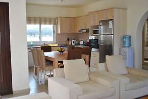 Villa Leroy by Amy Villas