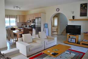 Villa Leroy by Amy Villas