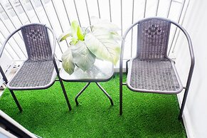 Furnished 1BR City View Casa Grande Apartment