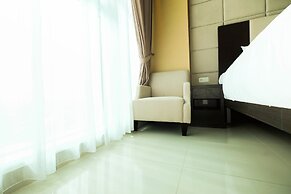 Minimalist Style Studio Brooklyn Apartment near IKEA Alam Sutera