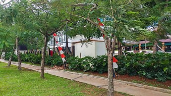 Minimalist Style Studio Brooklyn Apartment near IKEA Alam Sutera