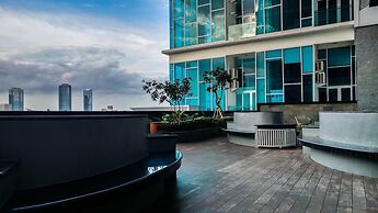 Spacious and Artsy Studio Apartment at Brooklyn Alam Sutera