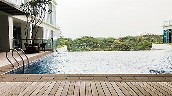 Spacious and Artsy Studio Apartment at Brooklyn Alam Sutera