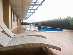 Cozy and Elegant 1BR Apartment Belmont Residence