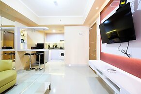 Bright and Stylish 1BR The Oasis Apartment Cikarang