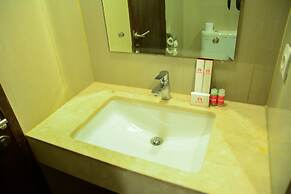 Cozy 1BR H Residence Apartment near MT Haryono