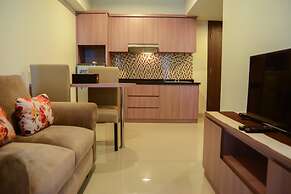 Cozy 1BR H Residence Apartment near MT Haryono