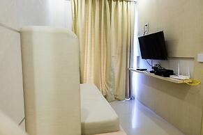 Comfortable Premiere 1BR at The Oasis Apartment